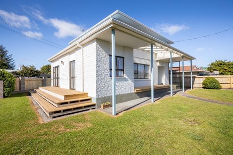 Photo of property in 65 Wallace Place, Westown, New Plymouth, 4310
