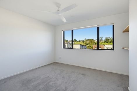 Photo of property in 138b Tiriwa Drive, Massey, Auckland, 0614