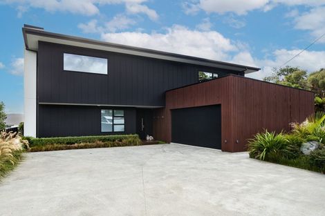 Photo of property in 5 Howard Road, Point Howard, Lower Hutt, 5013
