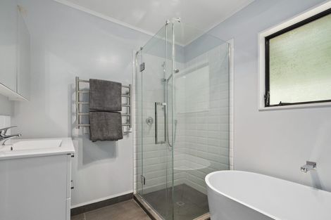 Photo of property in 103 Waitakere Road, Waitakere, Auckland, 0816