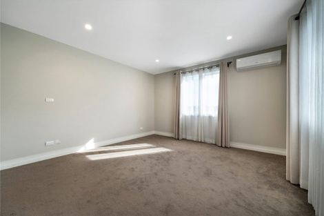 Photo of property in 3 Wallace Road, Ranui, Auckland, 0612