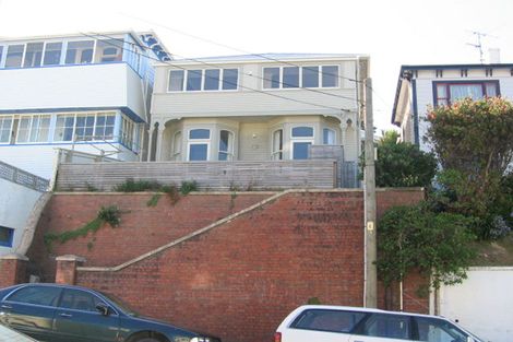 Photo of property in 10 Hawker Street, Mount Victoria, Wellington, 6011