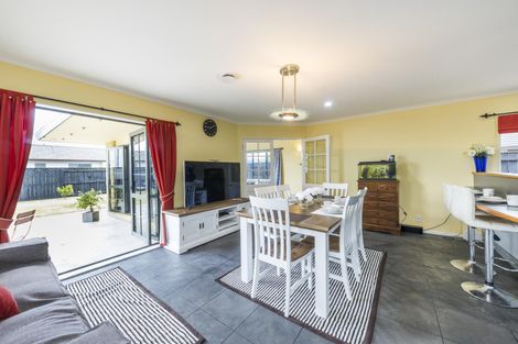 Photo of property in 145 Schnell Drive, Kelvin Grove, Palmerston North, 4414