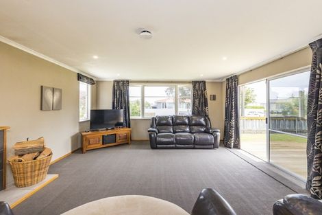 Photo of property in 10 Oriana Place, Highbury, Palmerston North, 4412