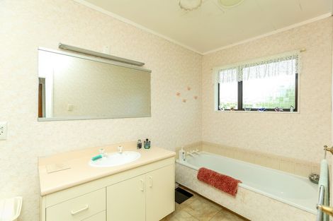 Photo of property in 7 Alpine Grove, Upper Vogeltown, New Plymouth, 4310