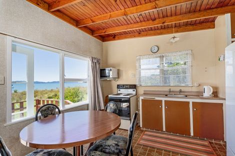 Photo of property in 91 Captain Cook Road, Cooks Beach, Whitianga, 3591