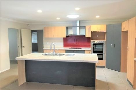 Photo of property in 15 Waiora Place, Pyes Pa, Tauranga, 3112