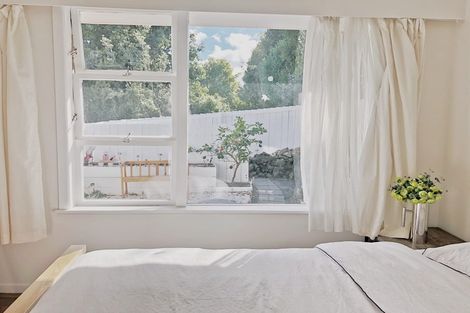 Photo of property in 2/38 Woodford Road, Mount Eden, Auckland, 1024