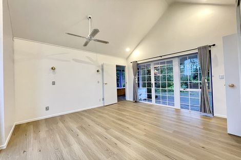 Photo of property in 12 Manu Place, Pinehill, Auckland, 0632