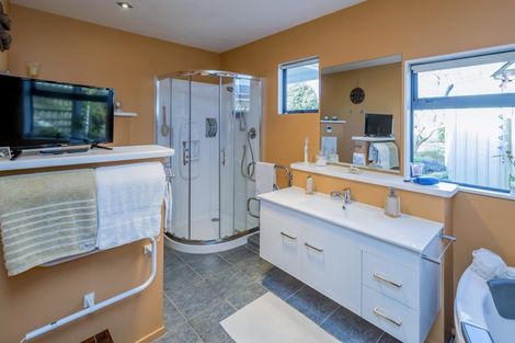 Photo of property in 32 Pratt Avenue, Foxton Beach, Foxton, 4815