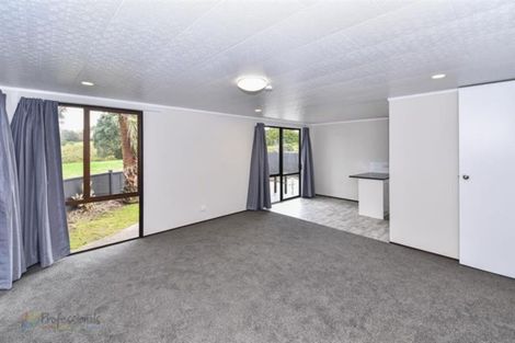 Photo of property in 36 Seaward Place, Wattle Downs, Auckland, 2103