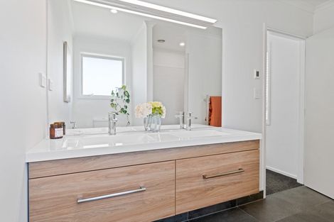 Photo of property in 18 Woodleigh Lane, Mangawhai, 0573