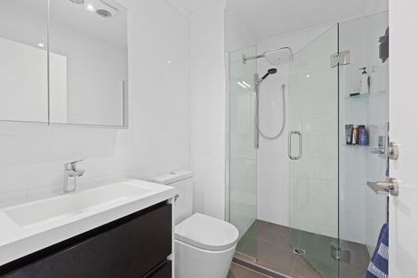 Photo of property in 10 Touhou Road, Hobsonville, Auckland, 0616