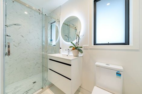 Photo of property in 47 Normandale Road, Normandale, Lower Hutt, 5010