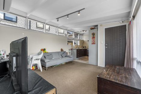 Photo of property in 2/127 Seabrook Avenue, New Lynn, Auckland, 0600