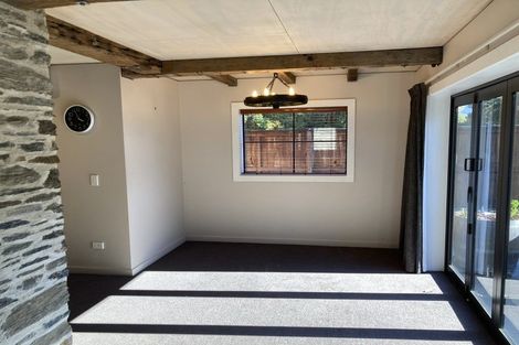 Photo of property in 31 Mcdonnell Road, Arrowtown, 9302