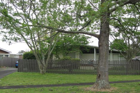 Photo of property in 12 Chibnall Place, Conifer Grove, Takanini, 2112