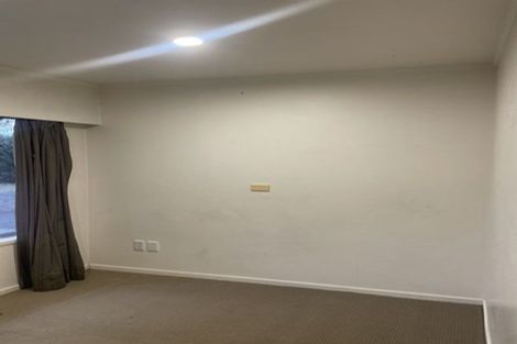 Photo of property in 100 Clevedon Road, Papakura, 2110