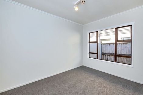 Photo of property in 2/115 Mcleod Road, Te Atatu South, Auckland, 0610