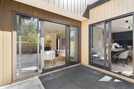 Photo of property in 13 Taipahitini Road, Rosehill, 2113