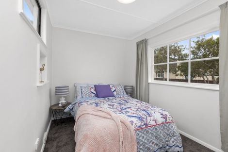 Photo of property in 111 Wilkie Crescent, Naenae, Lower Hutt, 5011