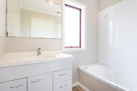 Photo of property in 369 Mangakura Road, Helensville, 0875