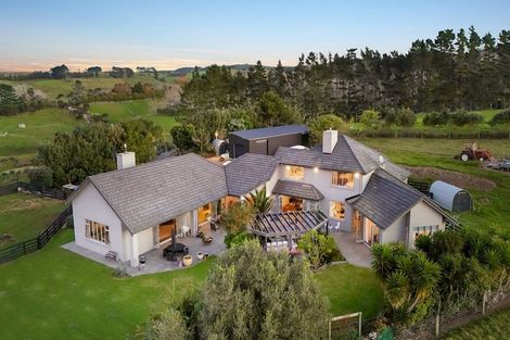Photo of property in 288 Rimmer Road, Helensville, 0875