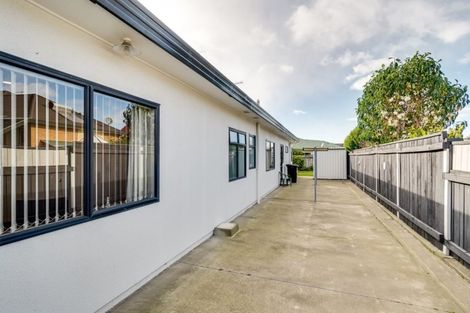 Photo of property in 4 Regent Way, Taradale, Napier, 4112