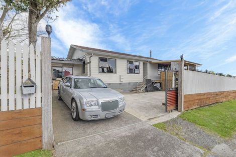 Photo of property in 1/1 Rebecca Rise, Weymouth, Auckland, 2103