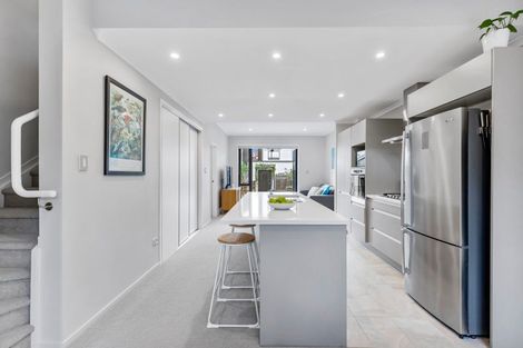 Photo of property in 37 Mapou Road, Hobsonville, Auckland, 0616