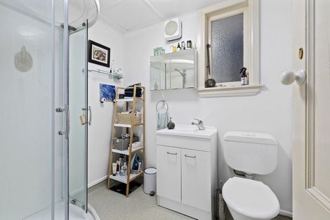 Photo of property in 2 Caprera Street, Melrose, Wellington, 6023