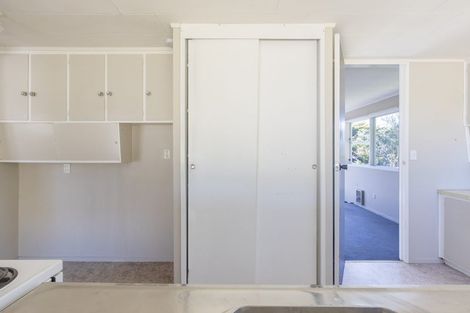 Photo of property in Ex Awariki School, 667 Mangahei Road, Te Uri, Dannevirke, 4973