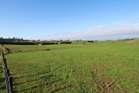 Photo of property in 873 Tariki Road South, Ratapiko, 4390