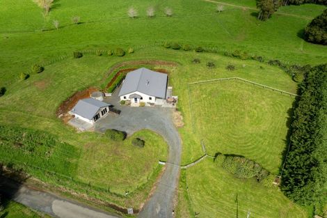 Photo of property in 28 Wrights Road, Raglan, 3295
