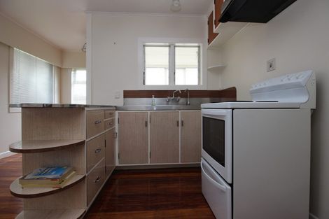 Photo of property in 1 Scott Avenue, Mangere Bridge, Auckland, 2022