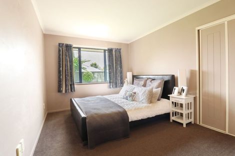 Photo of property in 8 Antonia Place, Aidanfield, Christchurch, 8025