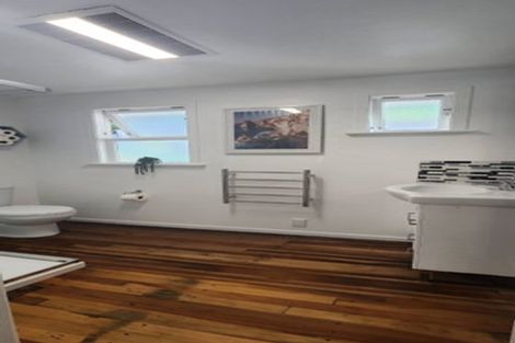 Photo of property in 11 Shackleton Grove, Stokes Valley, Lower Hutt, 5019