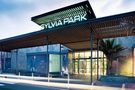 Photo of property in 7/22 Ryburn Road, Mount Wellington, Auckland, 1062