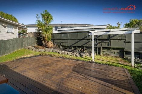 Photo of property in 59 Reynella Drive, Massey, Auckland, 0614