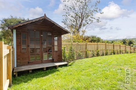 Photo of property in 29 Cambridge Road, Riverhead, 0820