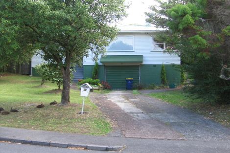 Photo of property in 35 Taupo Street, Green Bay, Auckland, 0604