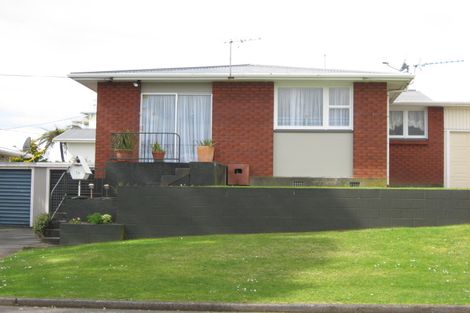 Photo of property in 1a Duke Place, New Plymouth, 4310