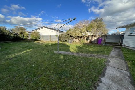 Photo of property in 27 Acacia Street, Kelvin Grove, Palmerston North, 4414