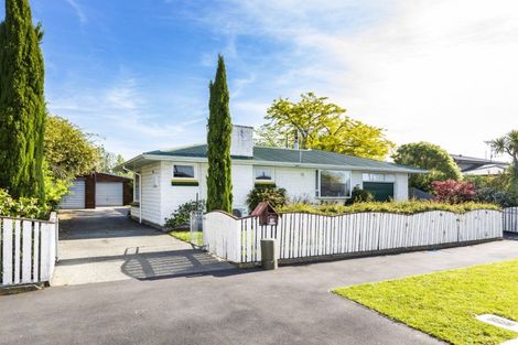 Photo of property in 14 Geddis Street, Rangiora, 7400