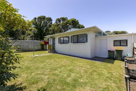 Photo of property in 2/5a Tahurangi Place, Spotswood, New Plymouth, 4310