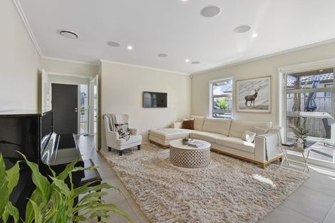 Photo of property in 7 Paso Fino Crescent, Karaka, Papakura, 2113