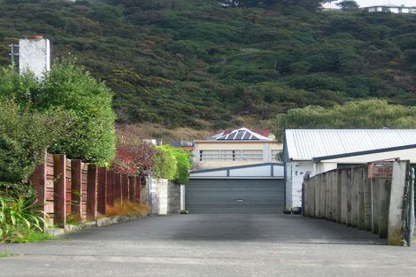 Photo of property in 86a Stokes Valley Road, Stokes Valley, Lower Hutt, 5019