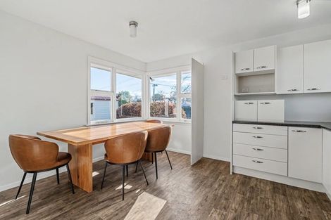Photo of property in 11 Beatrice Place, Avonhead, Christchurch, 8042