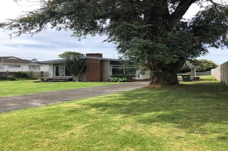 Photo of property in 47 Staverton Crescent, Mangere, Auckland, 2022