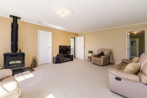 Photo of property in 34 Greenaway Road, Waikanae, 5036